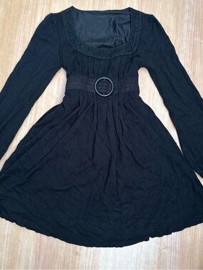 Axes femme Long-Sleeve Empire Waist Dress with  Ring Belt Horror protagonist